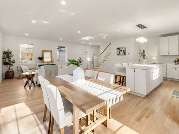 441 Old County Rd, Westport, MA 02790