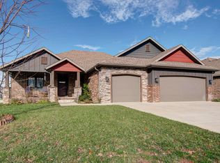 921 E Thorndale Drive, Nixa, MO 65714