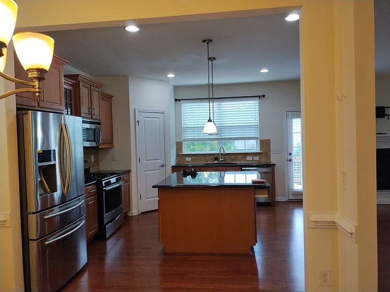 5736 Hurkett Ct — Photo 8