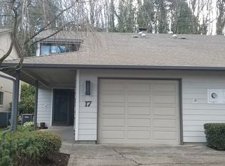 4613 E 18th St APT 17, Vancouver, WA 98661
