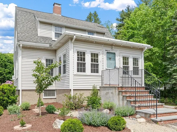 74 Galen St, Waltham, MA 02451