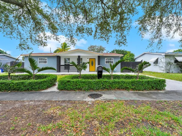 350 SW 67th Ave, Pembroke Pines, FL 33023