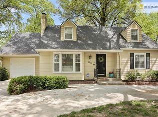 1278 W Gregory Blvd, Kansas City, MO 64114