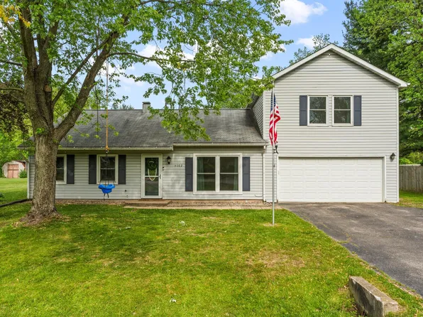 4002 Maplewood Ave, Valparaiso, IN 46383