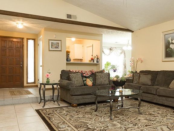 2nd image of 1025 Park Forest Trl