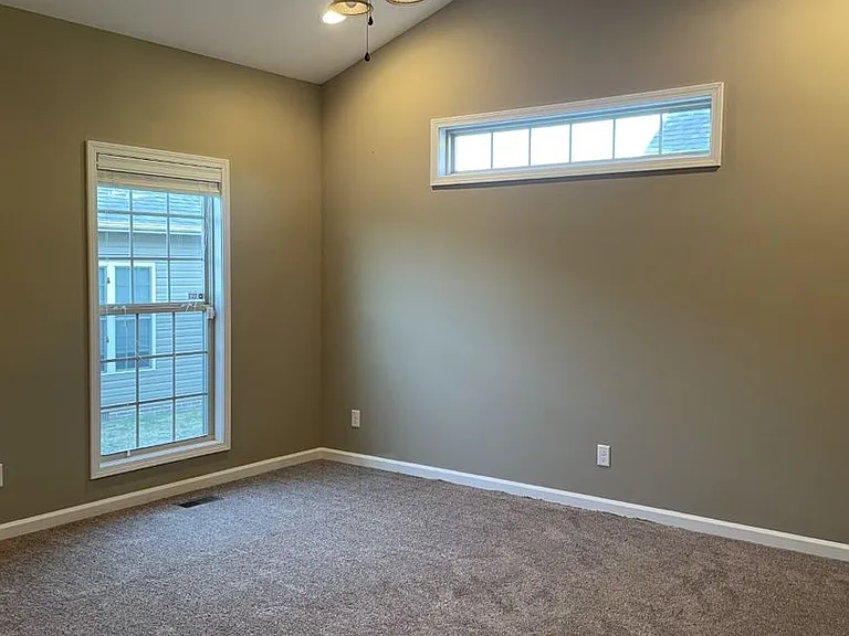111 Stover Dr — Photo 15