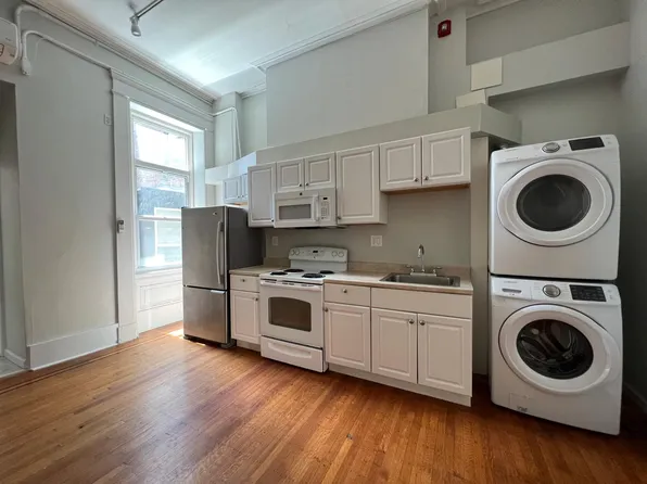 1308 Spruce St APT 2, Philadelphia, PA 19107