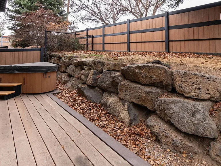 20285 Schaeffer Dr — Photo 10