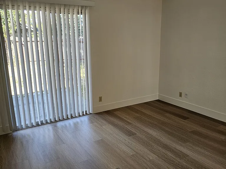8804 N Winding Way — Photo 6