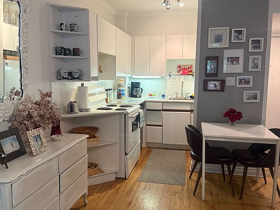 5th image of 60 Kippendavie Ave #2