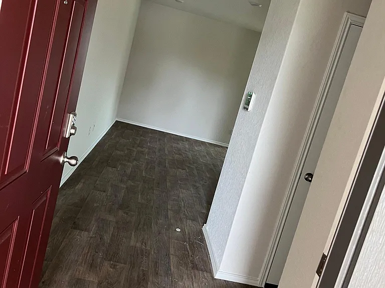 205 Lily Pond Trl — Photo 5