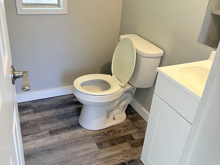 2724 Union Hwy #9 — Photo 5