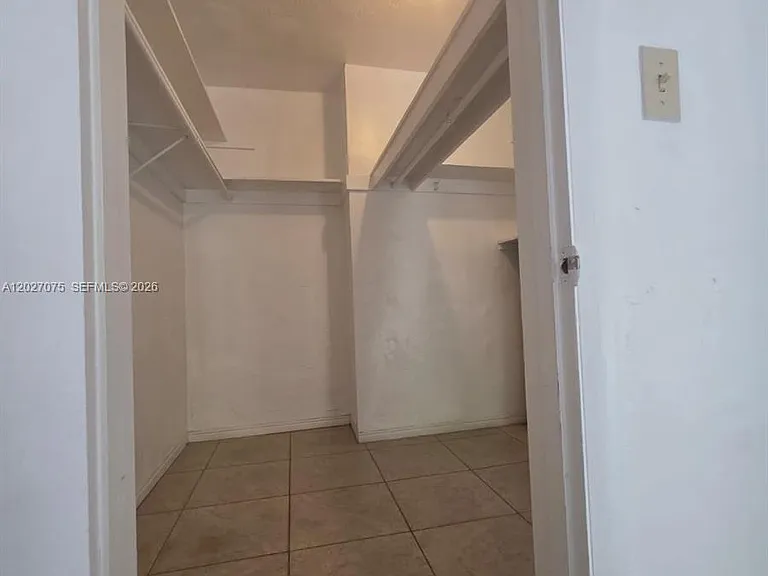 1175 Normandy Dr #3B — Photo 11