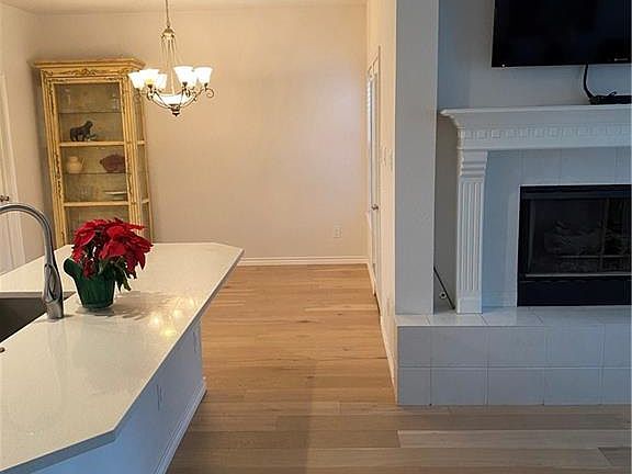 5th image of 2056 Saint Andrews Dr