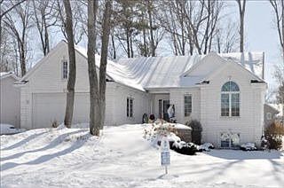 1st image of 2542 Golfbury Dr SW
