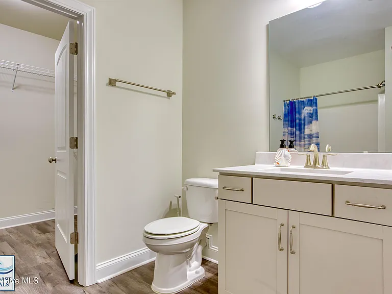 300 Gateway Dr #320 — Photo 20