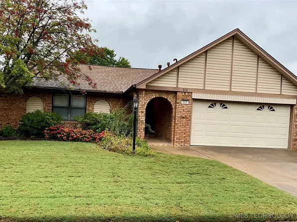 512 S 26th St, Broken Arrow, OK 74014