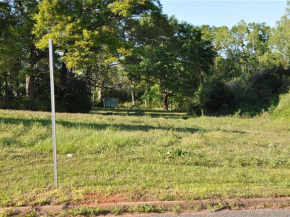 2nd image of 0 Daleville Ave