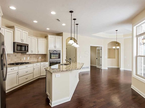 5th image of 2544 Chrysalis Pl