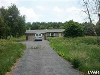 2nd image of 4446 Clover Hollow Rd