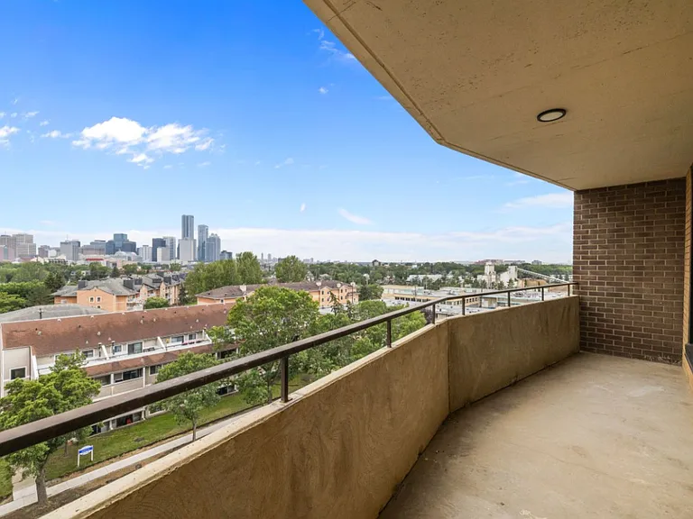 8610 Jasper Ave NW — Photo 8