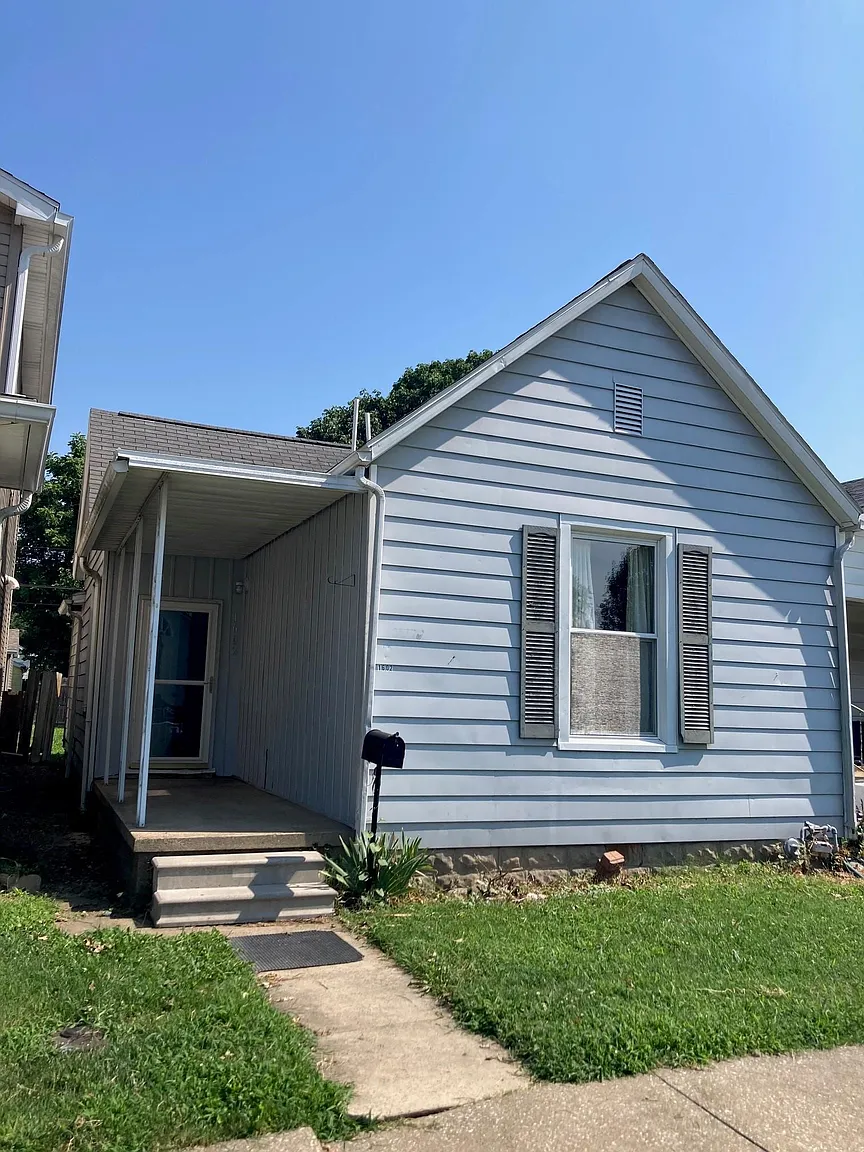 1602 E Indiana St photo 1