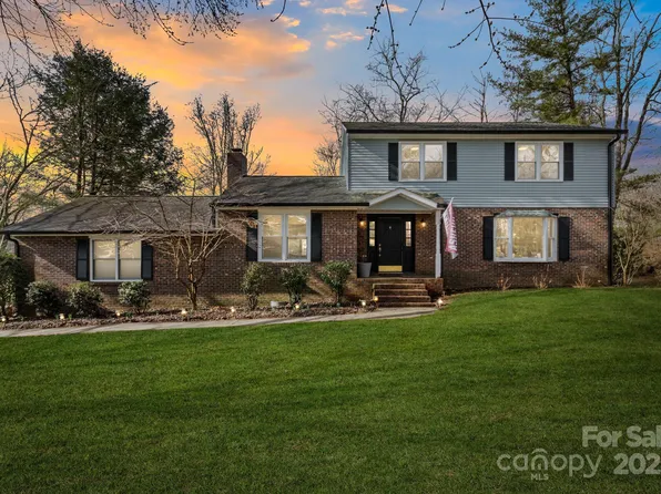 26 Fox Hollow Ct, Arden, NC 28704