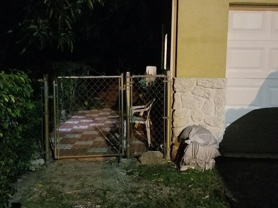 1st image of 445 NE 131st St #0