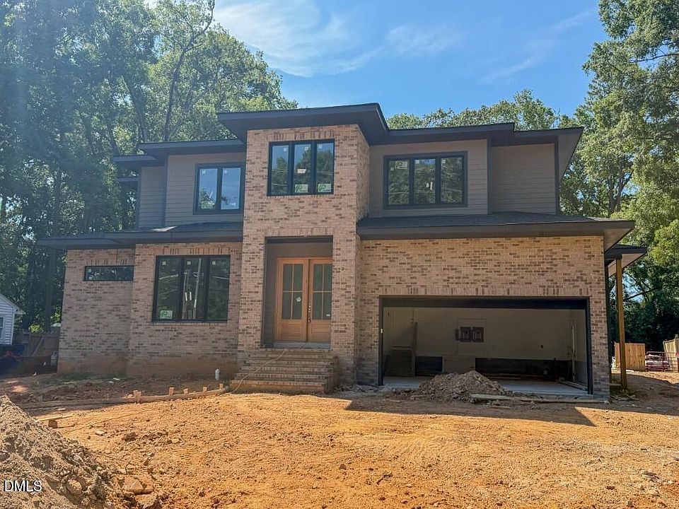 1st image of 528 Barksdale Dr