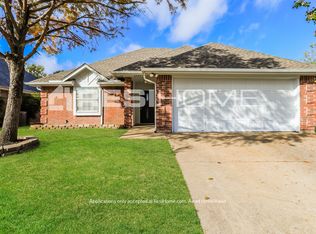 6333 S Chesterfield Dr, Fort Worth, TX 76179