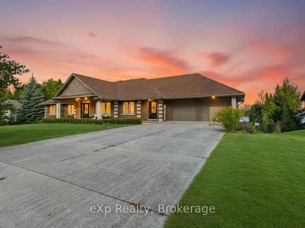 197 Balmy Beach Rd, Georgian Bluffs, ON N4K 5N4