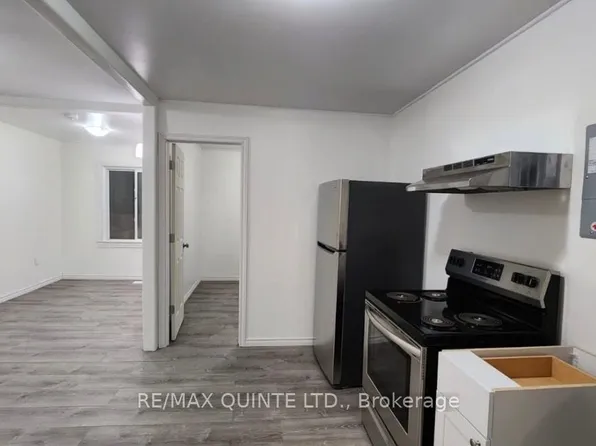27 Dundas St E #2, Quinte West, ON K8V 1K6