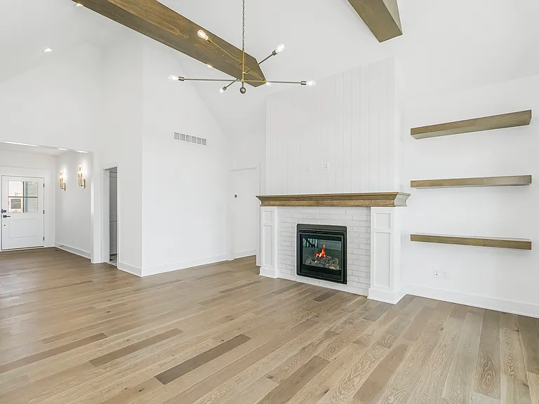13473 W 174th Pl — Photo 4