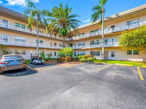 5530 80th St N Unit C302, Saint Petersburg, FL 33709