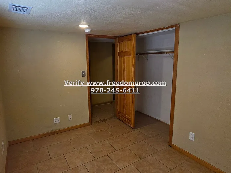 1015 Belford Ave — Photo 10