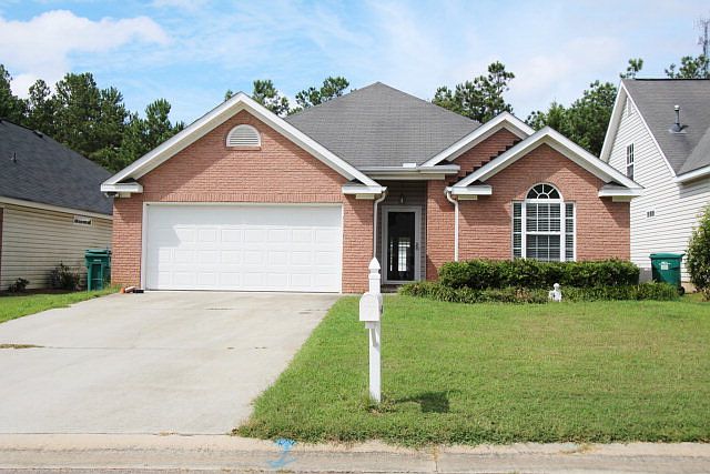 1st image of 710 Bradford Ln