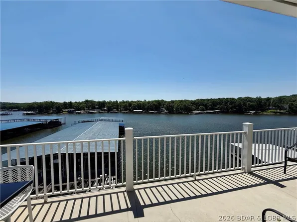 180 Lakeview Resort Blvd #4E, Sunrise Beach, MO 65079