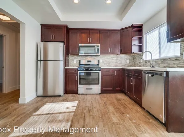 2137 Locust Ave, Long Beach, CA 90806