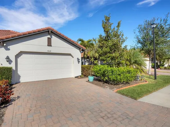 9824 Haze Dr, Venice, FL 34292