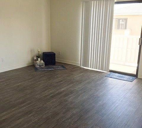 5th image of 521 W Vermont Ave #100