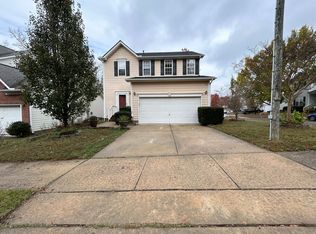 100 Henson Pl, Apex, NC 27502