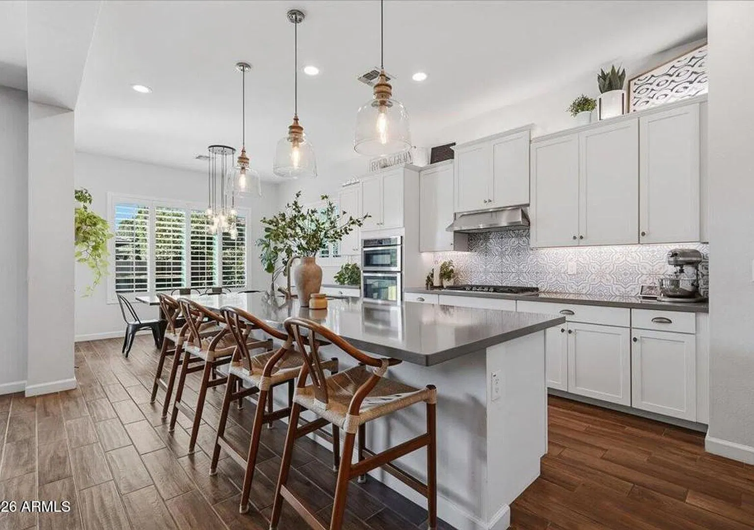 Beautiful 4 Bedroom 2.5 Bath Home In A Great Location, Beautiful Upgrades & A Backyard You'Ll Love! — Photo 3