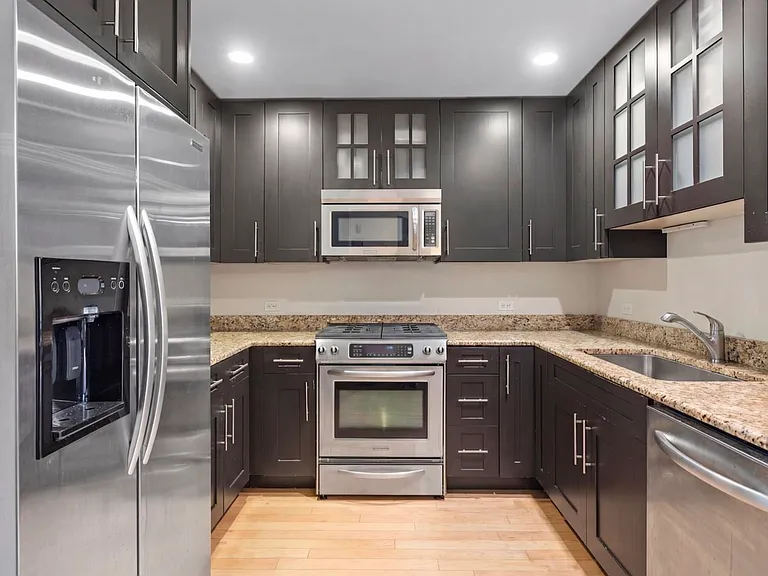 1125 Maxwell Ln #471 — Photo 3