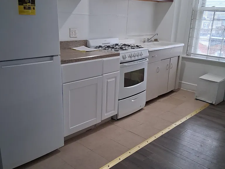 1247 W Westmoreland St #3R — Photo 5