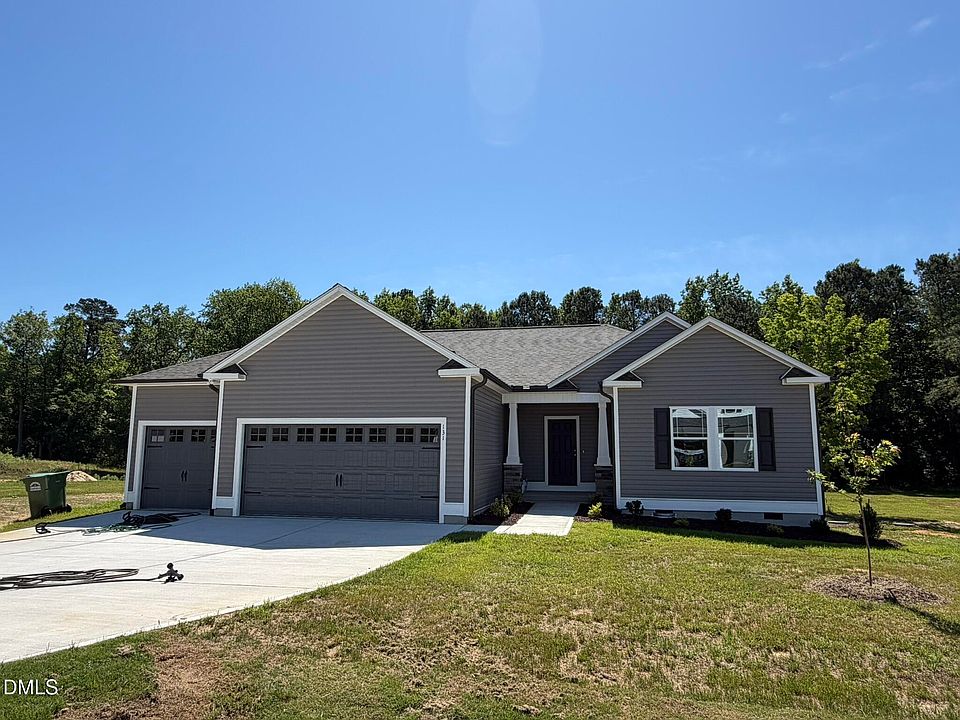 1st image of 131 Mangrove Ct