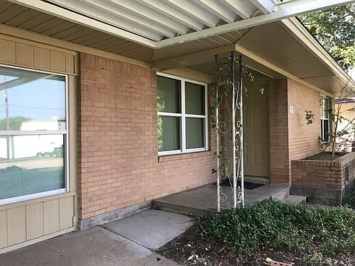 107 Helena St Photo 1