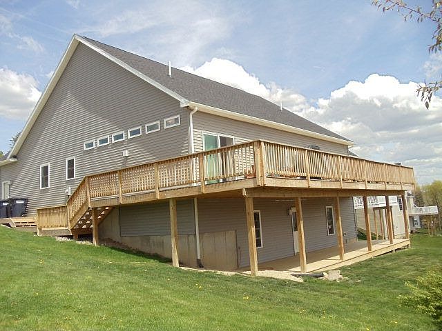 1st image of 123 Saint Andrews Dr