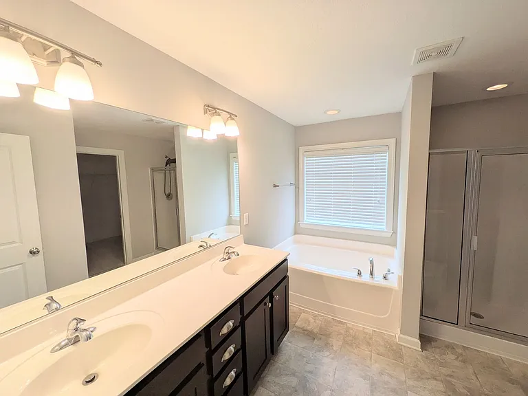 2645 Waites Dr — Photo 30