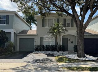 9530 E Plum Harbor Way, Tamarac, FL 33321