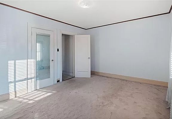 5th image of 6731 6th Ave